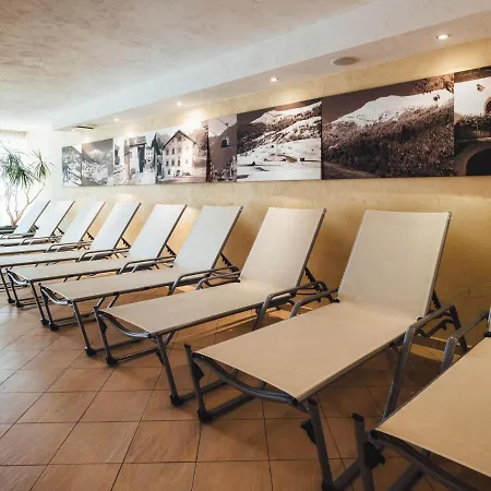 Apartamento Ladis-7 By Interhome Ladis